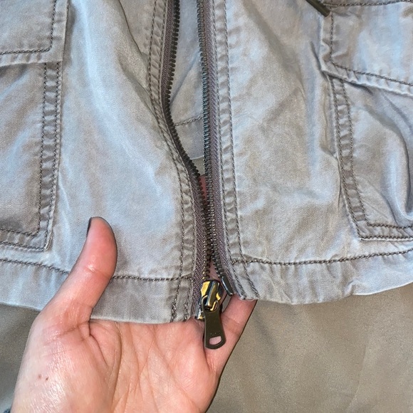 Express Utility Style Women’s Jacket - Picture 6 of 7